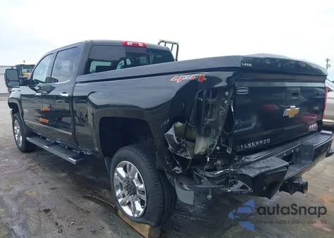 2016 Chevrolet Silverado K2500 High Country z USA, uszkodzony, nr VIN 1GC1KXEG2GF306783
